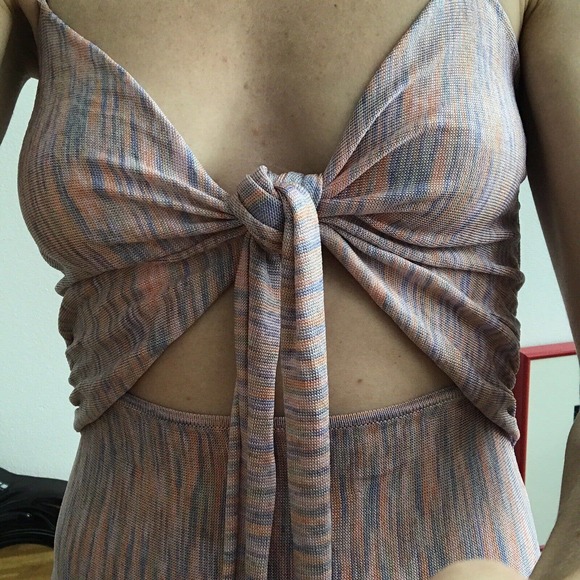 Beautiful Jacquemus Dress - Picture 5 of 7